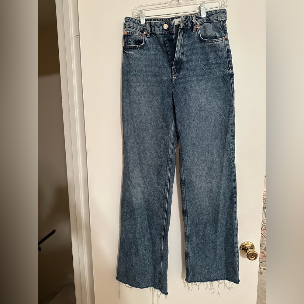 Mango wide leg jeans size 6, frayed bottom